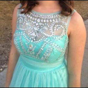 Stunning prom dress